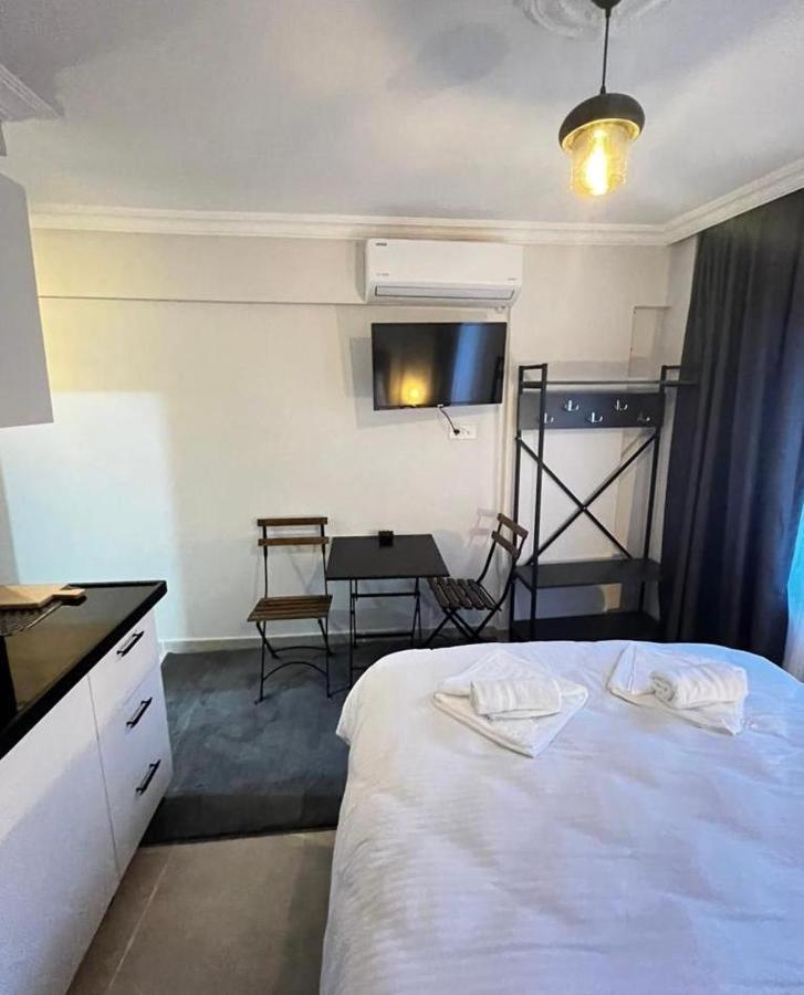 Mr Miller Suite Истанбул Екстериор снимка
