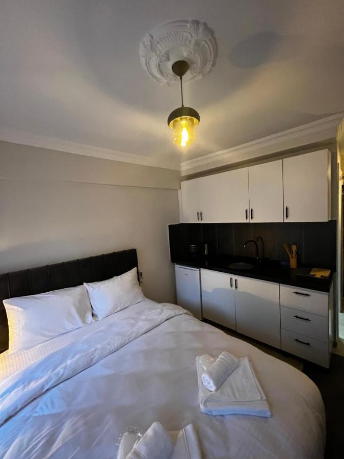 Mr Miller Suite Истанбул Екстериор снимка
